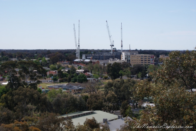 Australia, Victoria, Goldfields, Bendigo, A day in &quot;my&quot; life (in pictures) in Bendigo: The Body Beautiful exhibition, Bendigo Pottery, short walk, , 