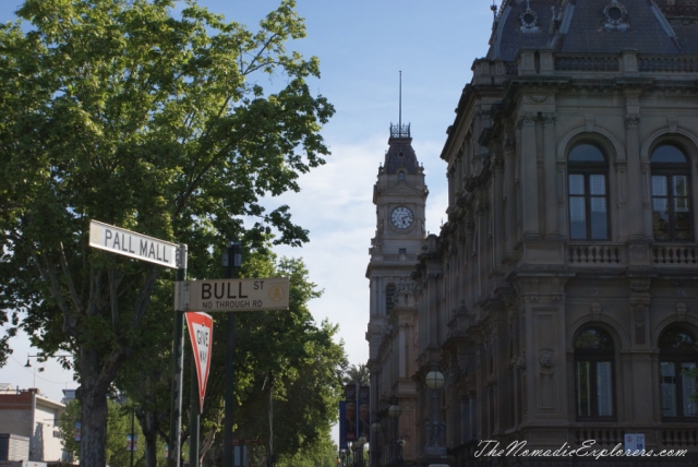 Australia, Victoria, Goldfields, Bendigo, A day in &quot;my&quot; life (in pictures) in Bendigo: The Body Beautiful exhibition, Bendigo Pottery, short walk, , 