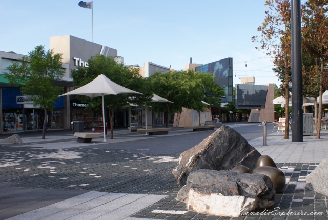 Australia, Victoria, Goldfields, Bendigo, A day in &quot;my&quot; life (in pictures) in Bendigo: The Body Beautiful exhibition, Bendigo Pottery, short walk, , 