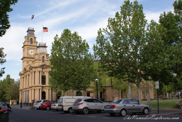 Australia, Victoria, Goldfields, Bendigo, A day in &quot;my&quot; life (in pictures) in Bendigo: The Body Beautiful exhibition, Bendigo Pottery, short walk, , 