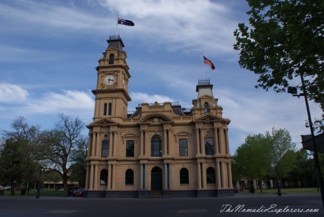 Australia, Victoria, Goldfields, Bendigo, A day in &quot;my&quot; life (in pictures) in Bendigo: The Body Beautiful exhibition, Bendigo Pottery, short walk, , 