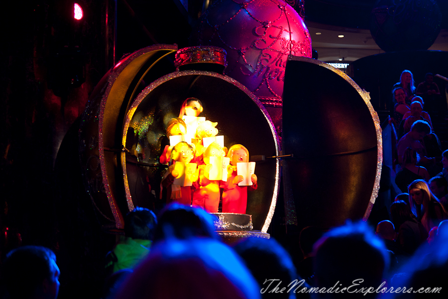 Christmas Decorations In Melbourne - Night Walk | The Nomadic Explorers